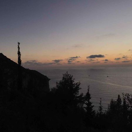 Villa Milia Ayios Nikitas Bagian luar foto