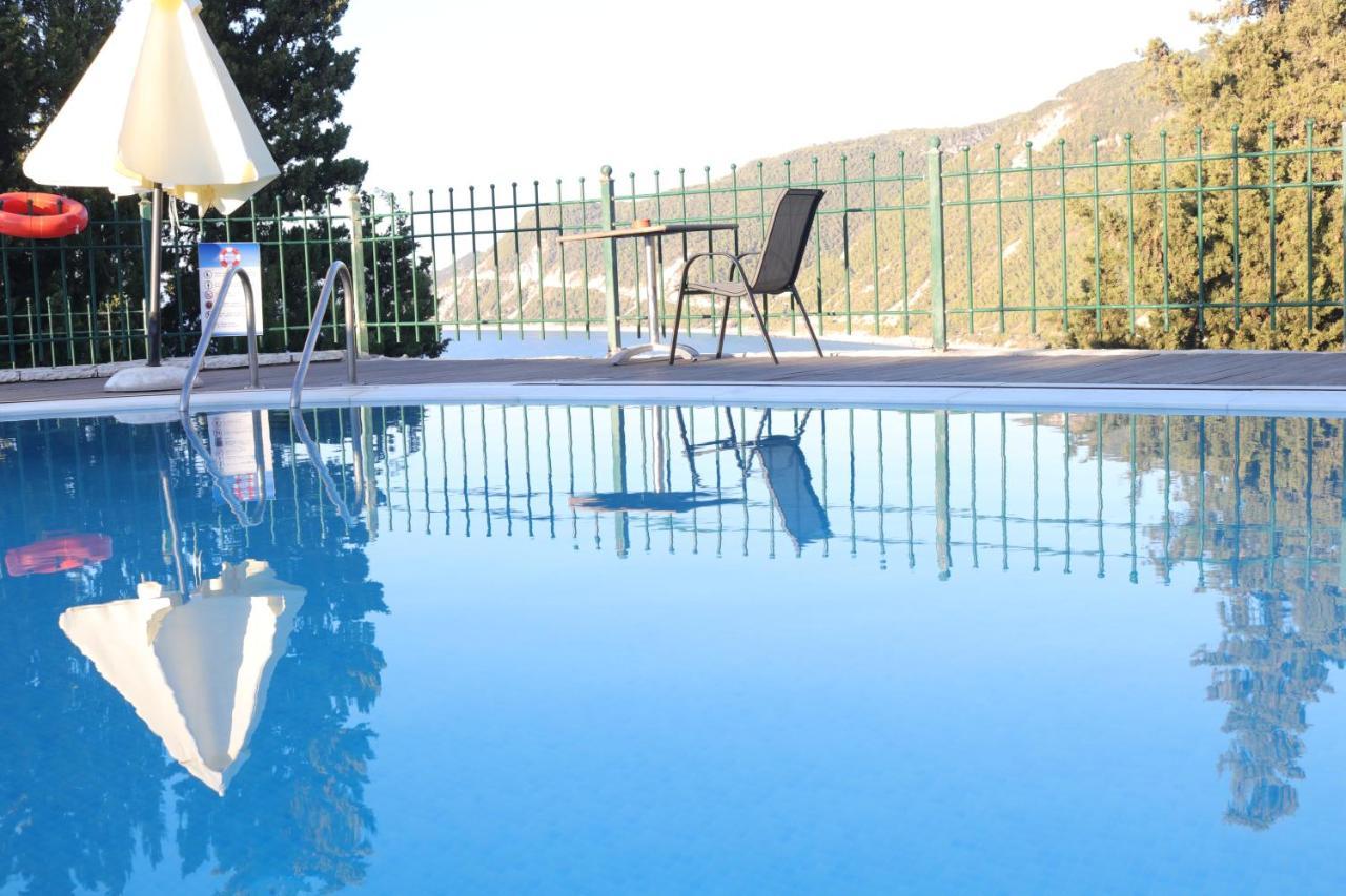 Villa Milia Ayios Nikitas Bagian luar foto