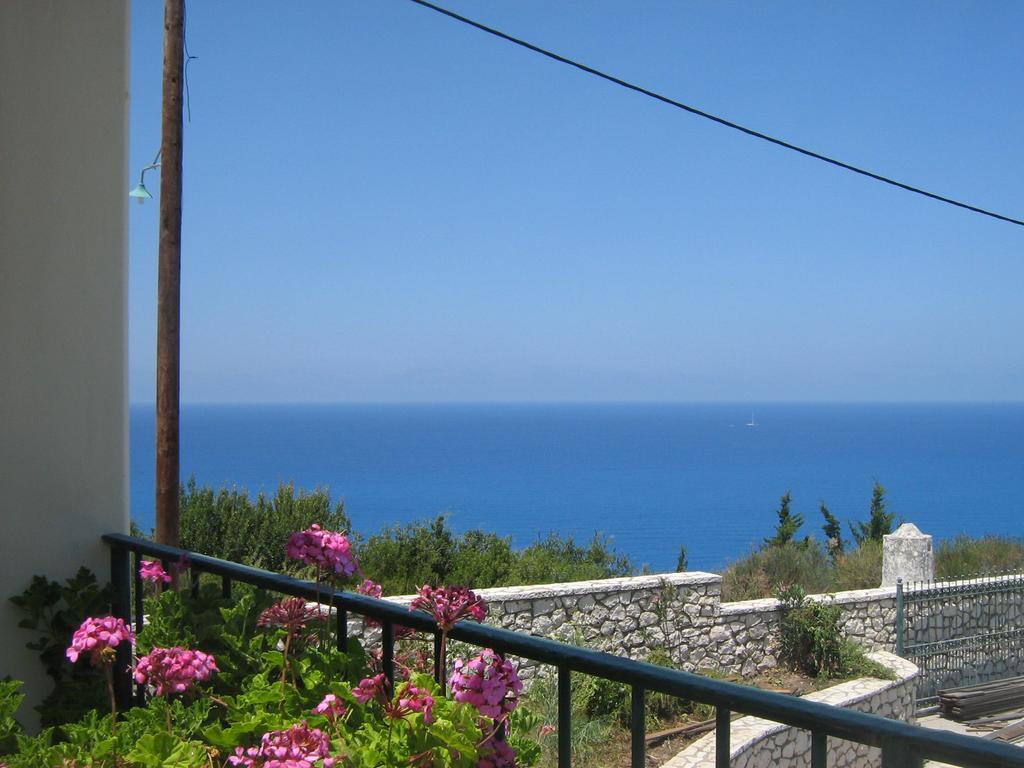 Villa Milia Ayios Nikitas Bagian luar foto