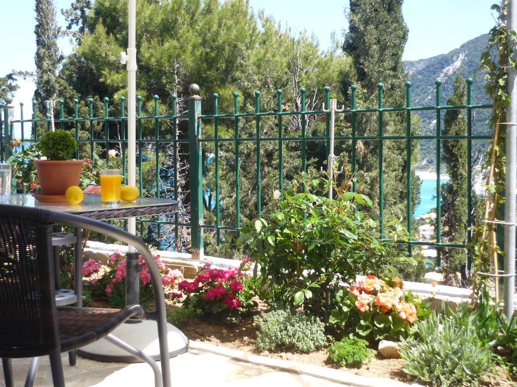 Villa Milia Ayios Nikitas Bagian luar foto