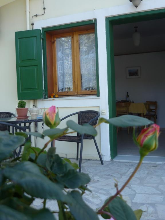 Villa Milia Ayios Nikitas Bagian luar foto